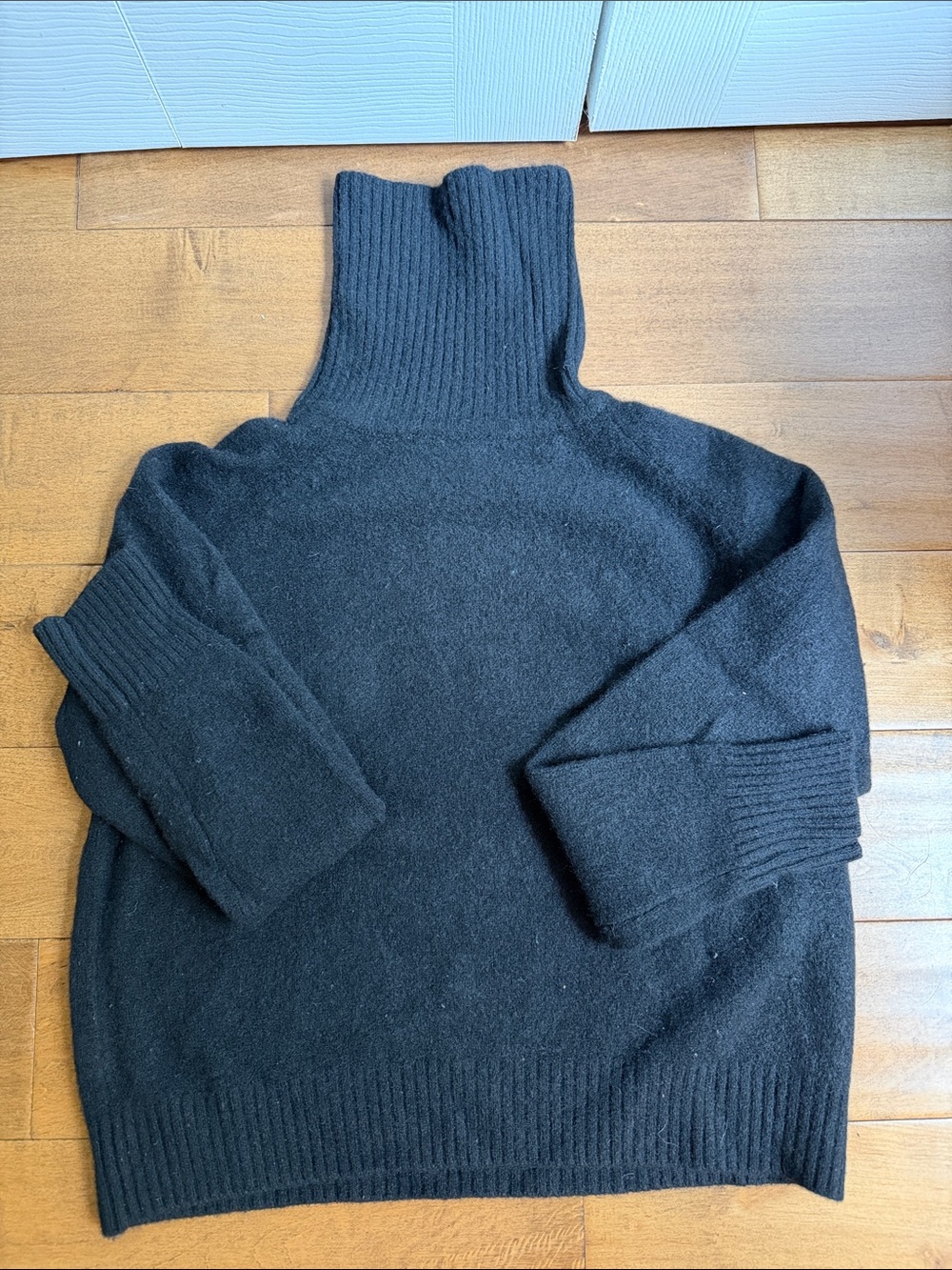 Quince Black Turtleneck Sweater 100% Yak Wool
